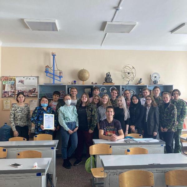 "Люди важнее цветов": спасибо, 11Б! 